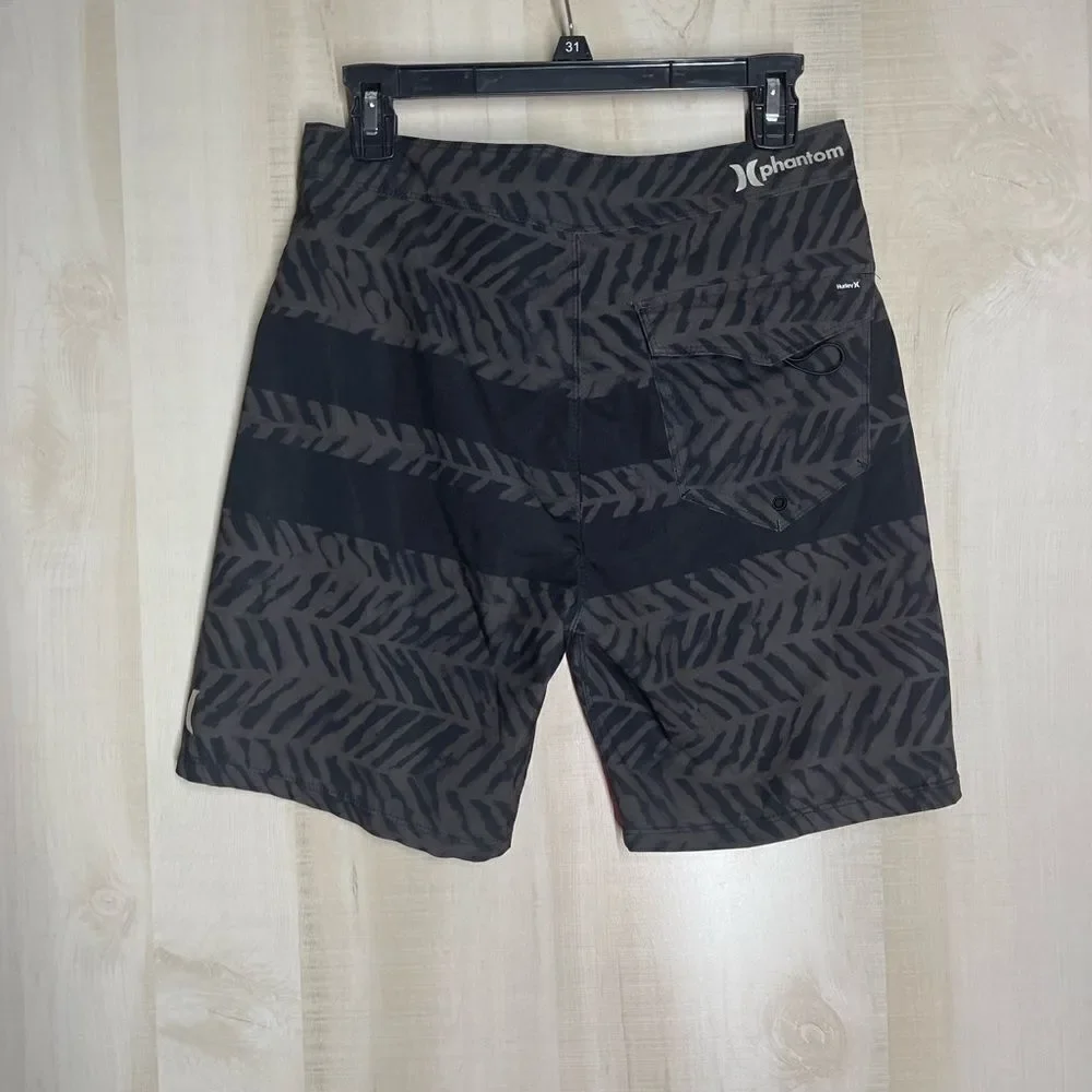 Hurley black and gray swim trunks board shorts,‎ size 28